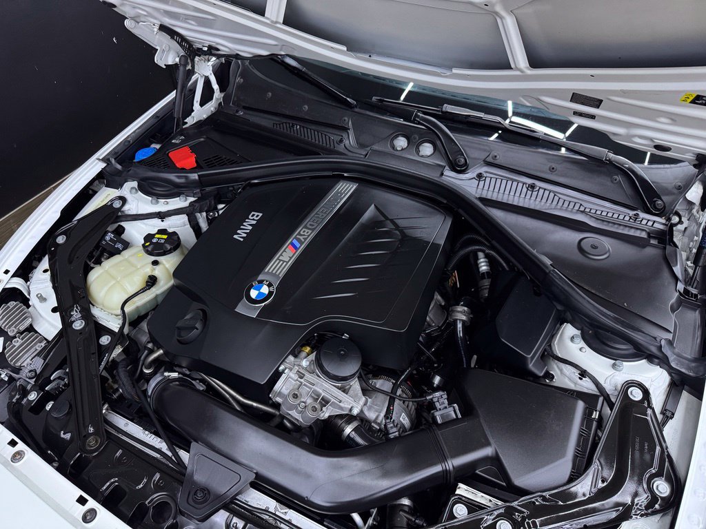 Used 2017 BMW M2 RWD image 29