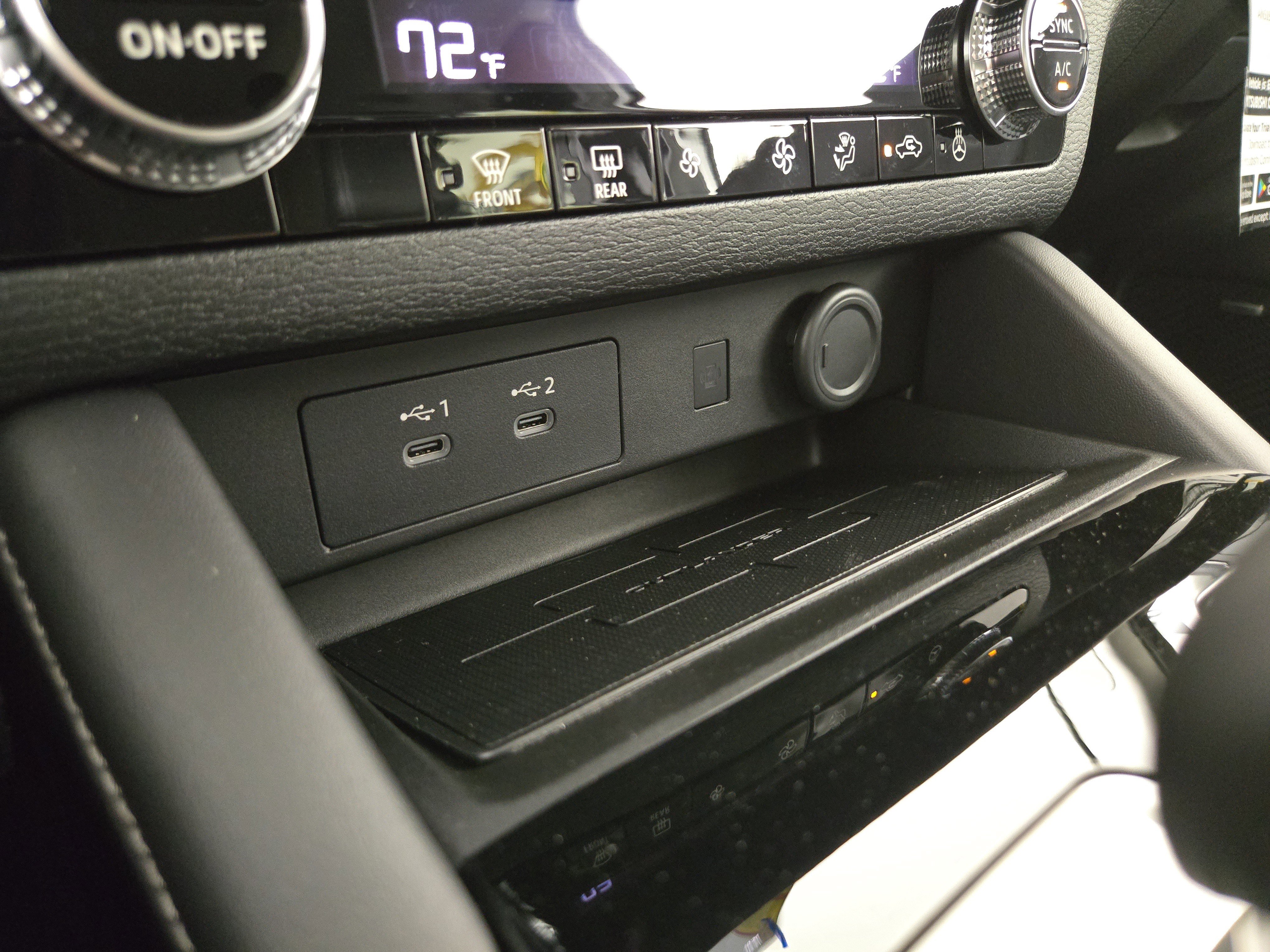 New 2026 Mitsubishi Outlander SE image 27