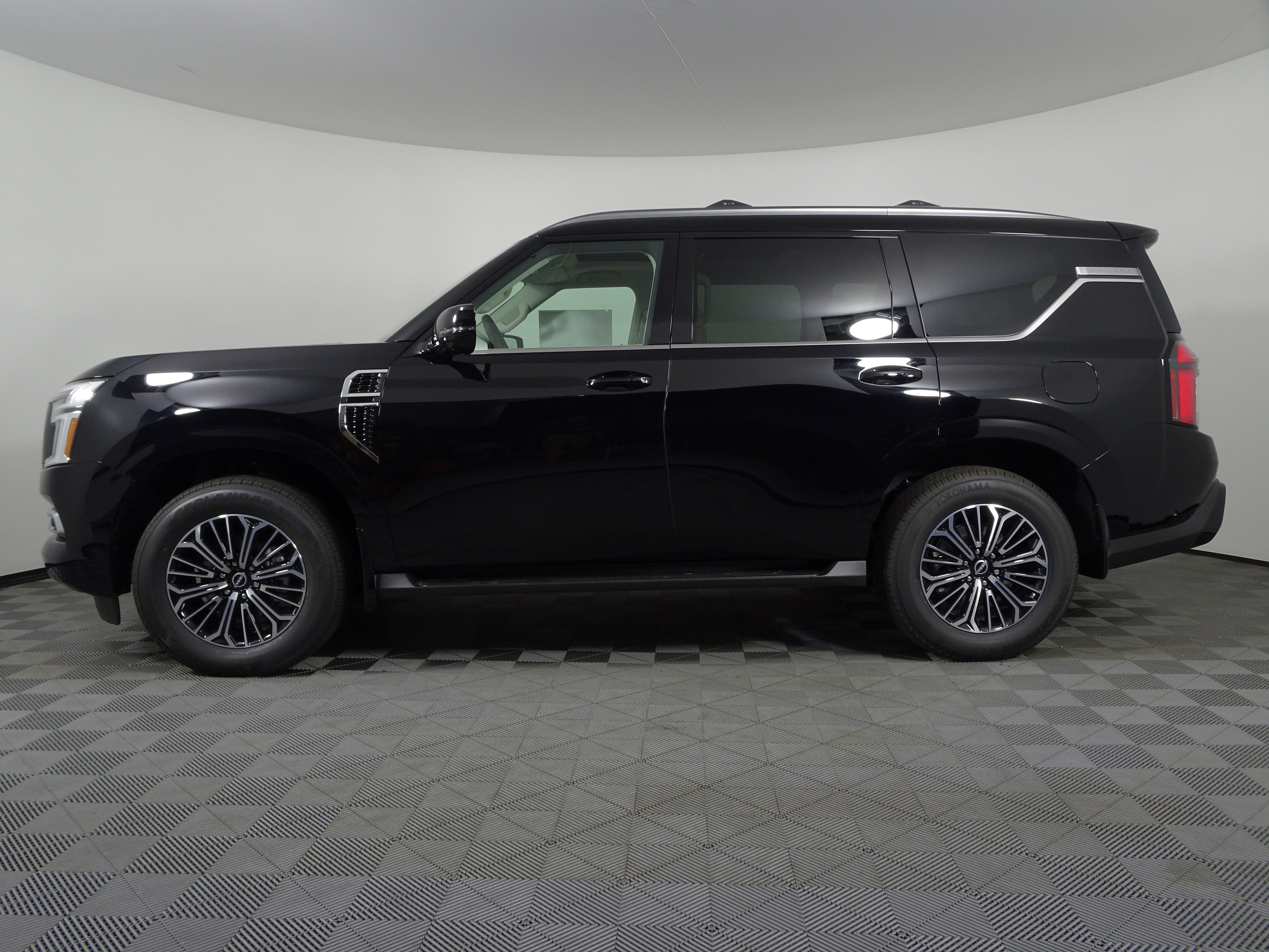 New 2026 Nissan Armada Platinum image 15