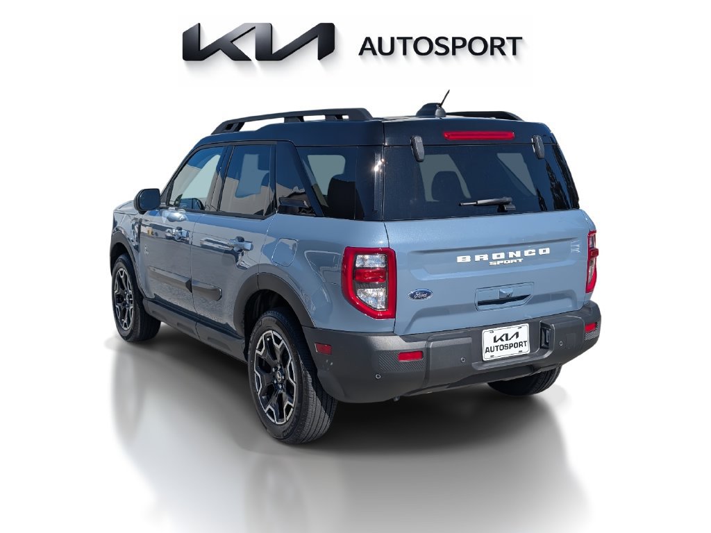 Used 2025 Ford Bronco Sport Outer Banks w/ Outer Banks Tech Package+ AWD/4WD image 9