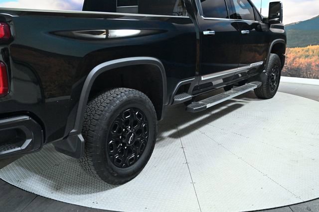 Used 2024 Chevrolet Silverado 3500 High Country w/ High Country Premium Package image 10