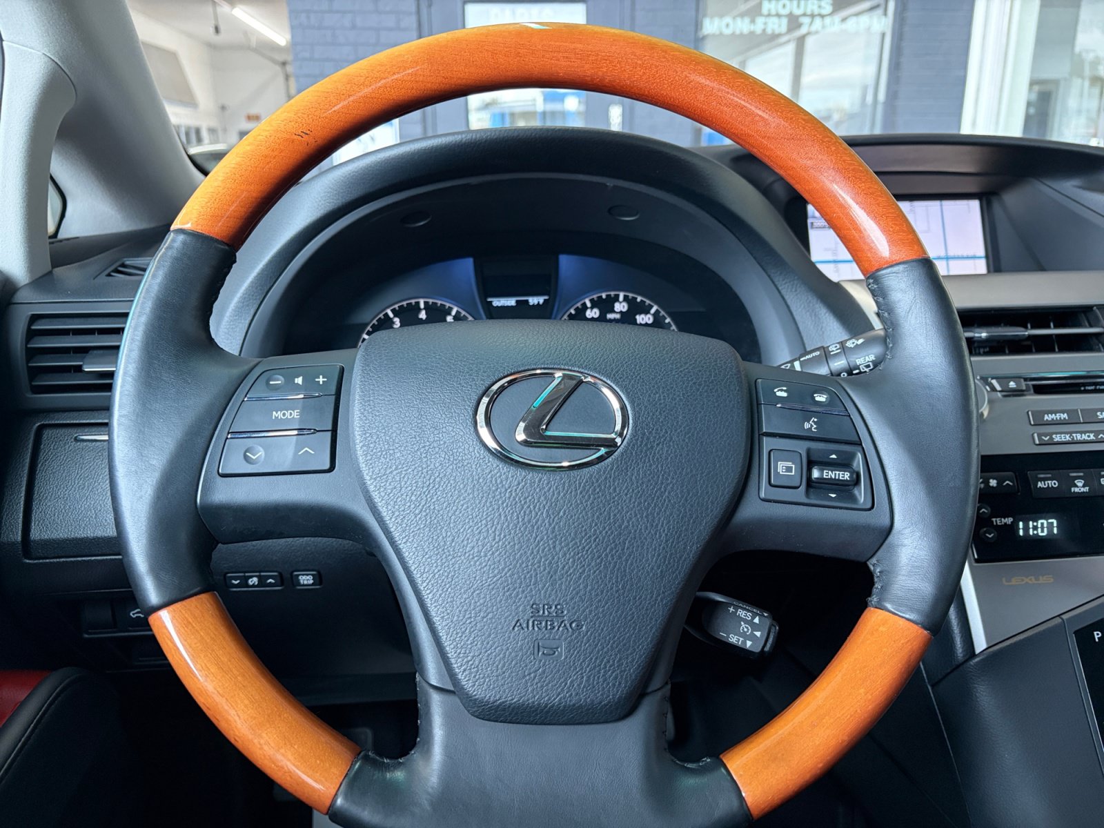 Used 2011 Lexus RX 350 AWD w/ Premium Pkg image 9