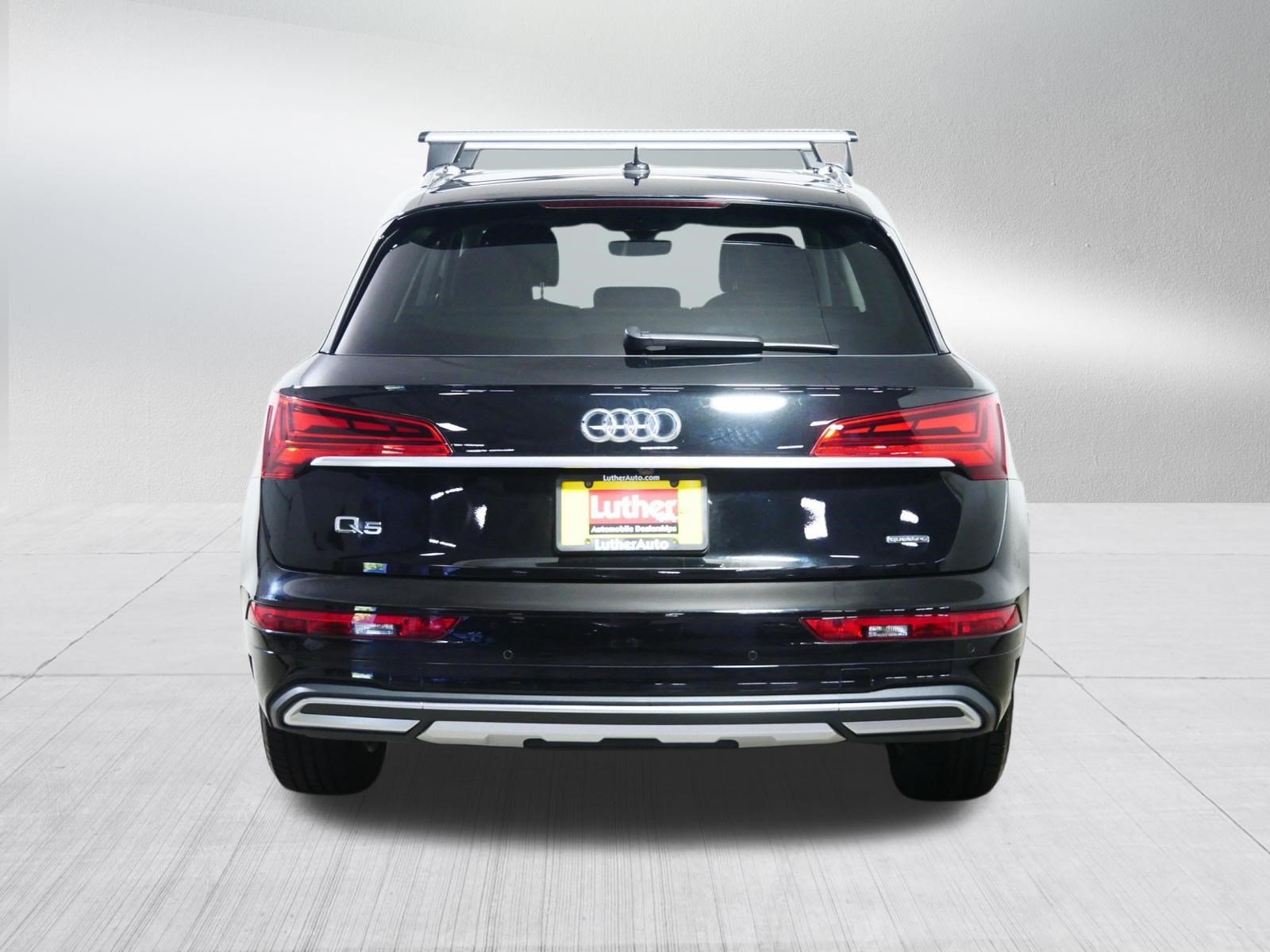 Used 2021 Audi Q5 2.0T Premium Plus w/ Premium Plus Package AWD/4WD image 6