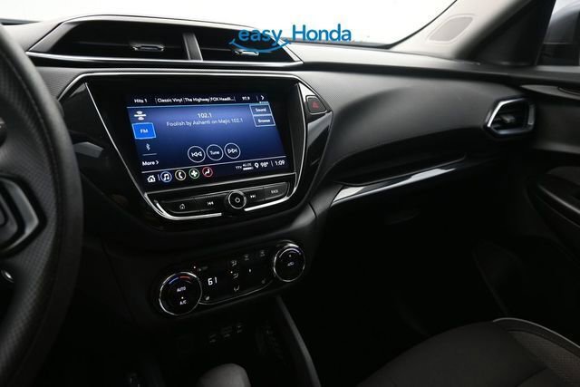 Used 2021 Chevrolet TrailBlazer LT w/ Convenience Package FWD image 11