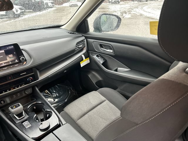 Used 2026 Nissan Rogue SV AWD/4WD image 29