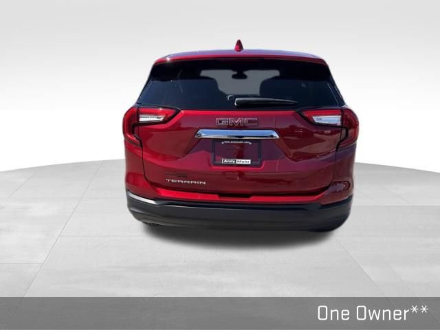 Used 2024 GMC Terrain SLE FWD image 11
