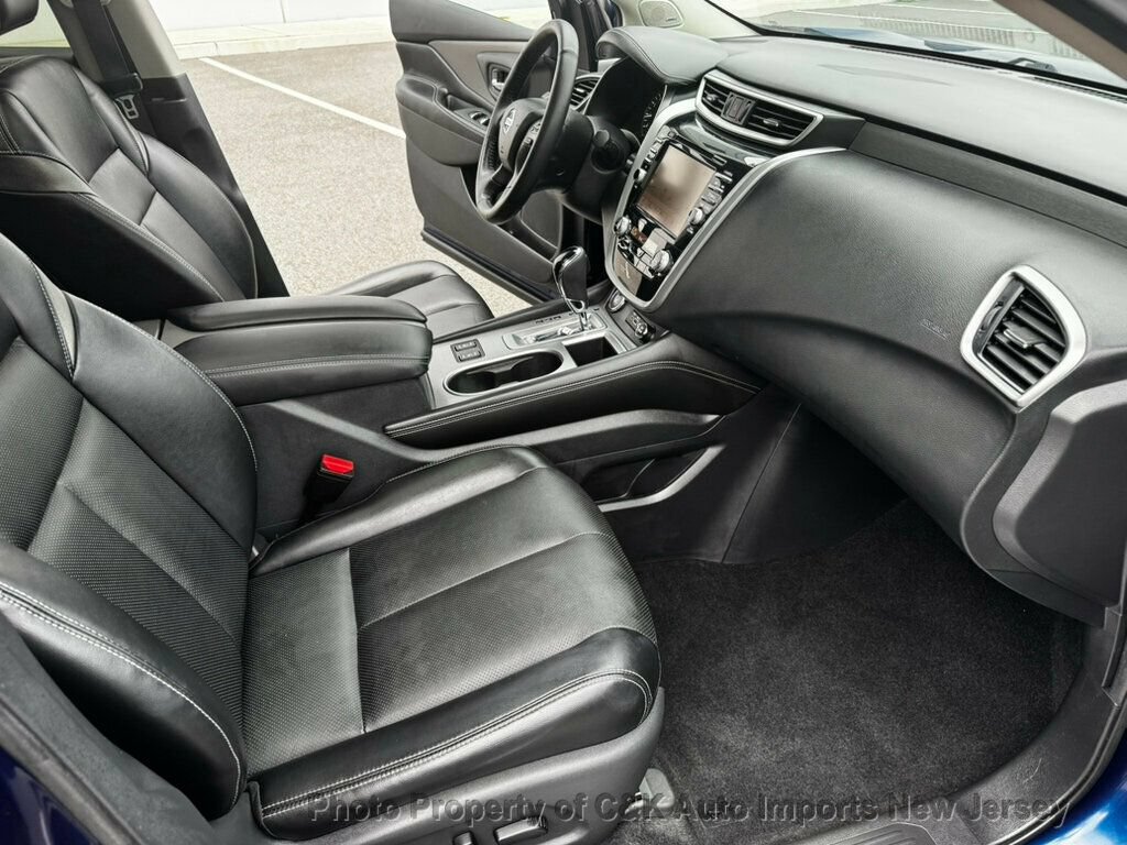 Used 2020 Nissan Murano SL w/ Moonroof Package AWD/4WD image 17