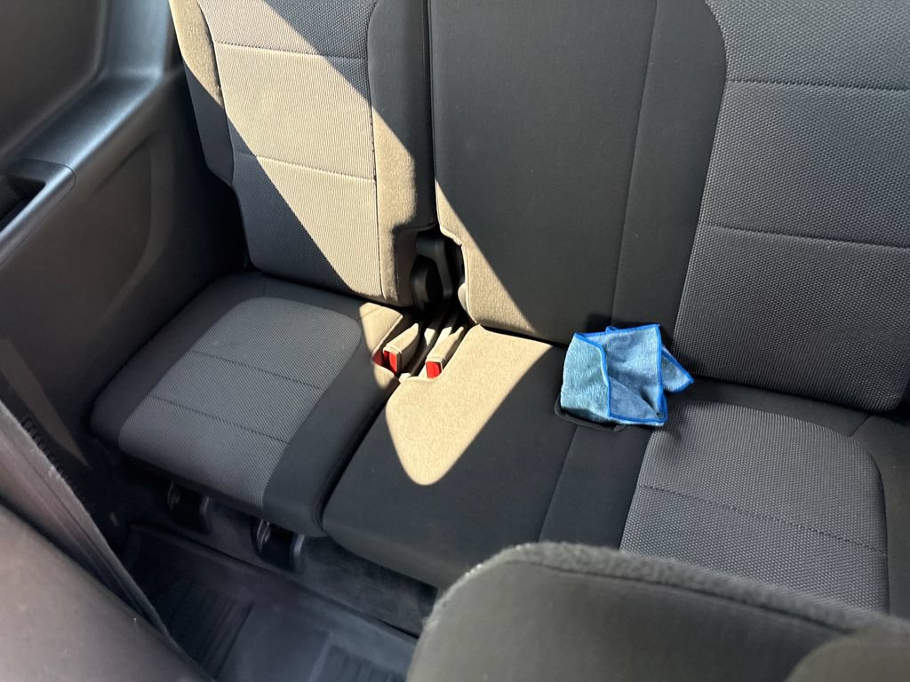Used 2023 Chevrolet Traverse LT FWD image 30