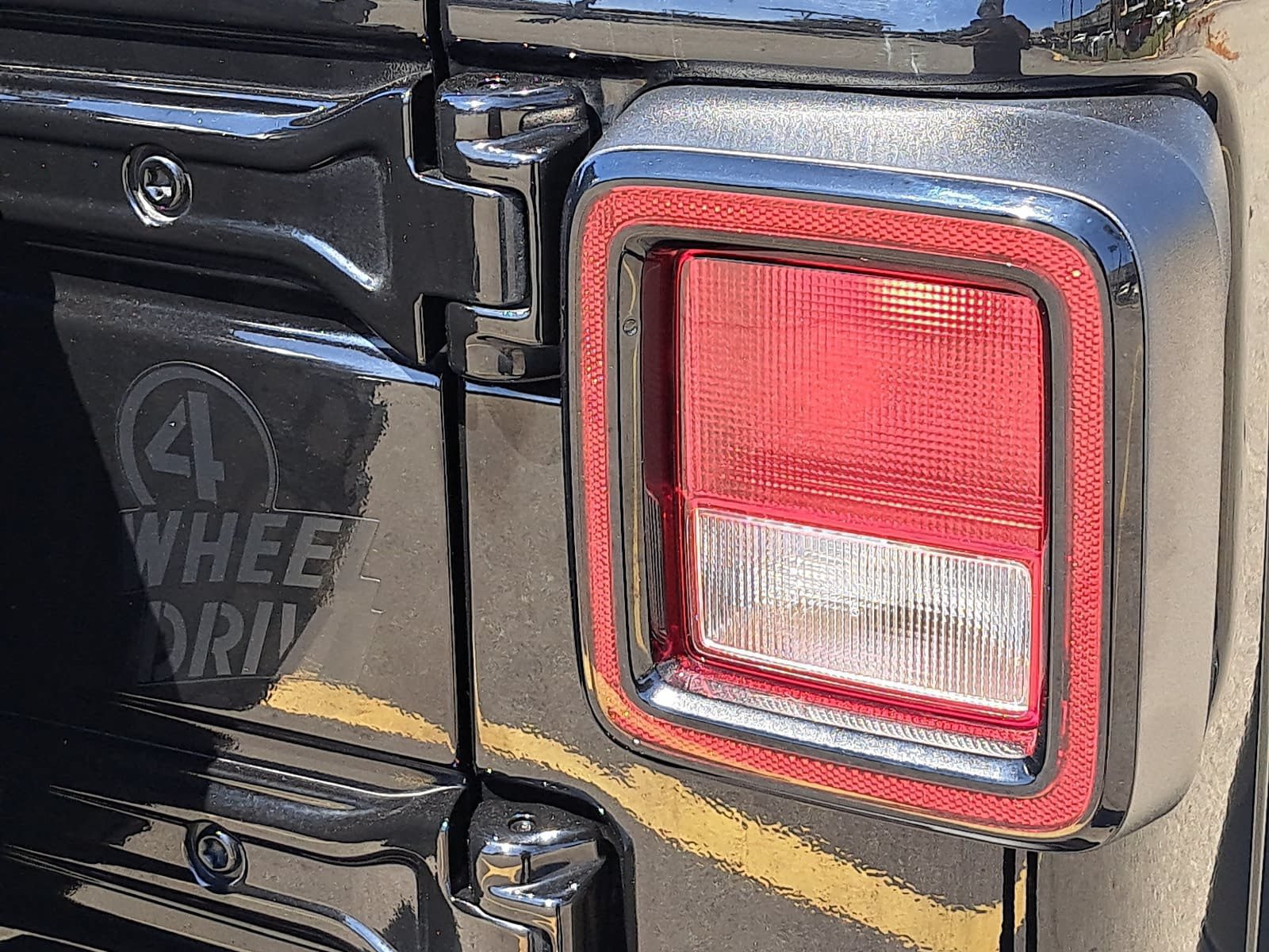 Used 2021 Jeep Wrangler Sport AWD/4WD image 37
