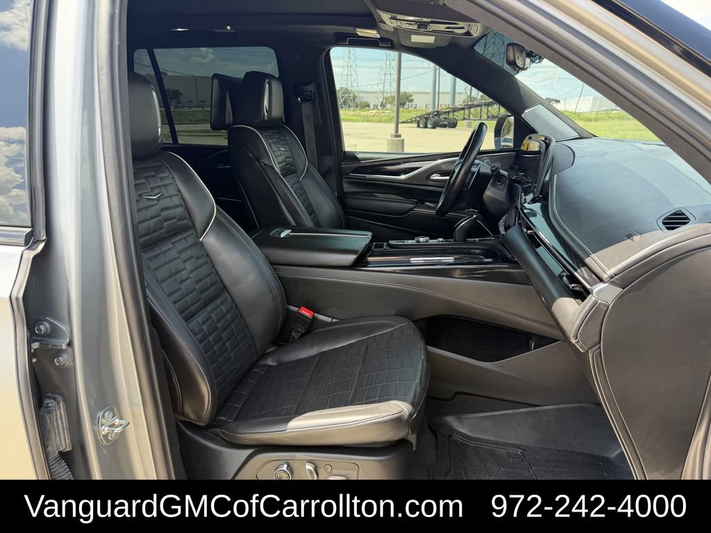 Used 2023 Cadillac Escalade V AWD/4WD image 31