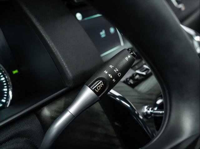 Used 2020 Rolls-Royce Cullinan image 24