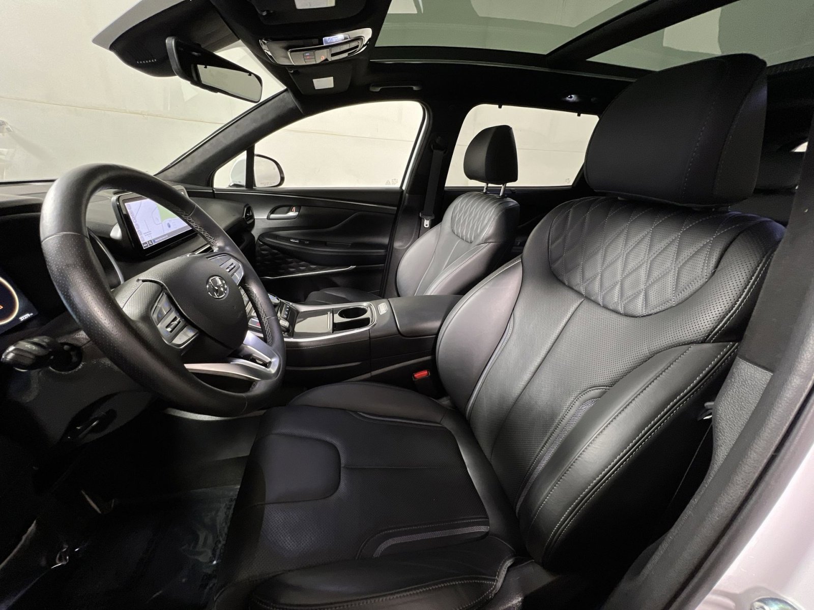 Used 2021 Hyundai Santa Fe Calligraphy image 13