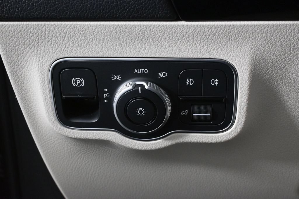 Certified 2026 Mercedes-Benz GLA 250 image 9