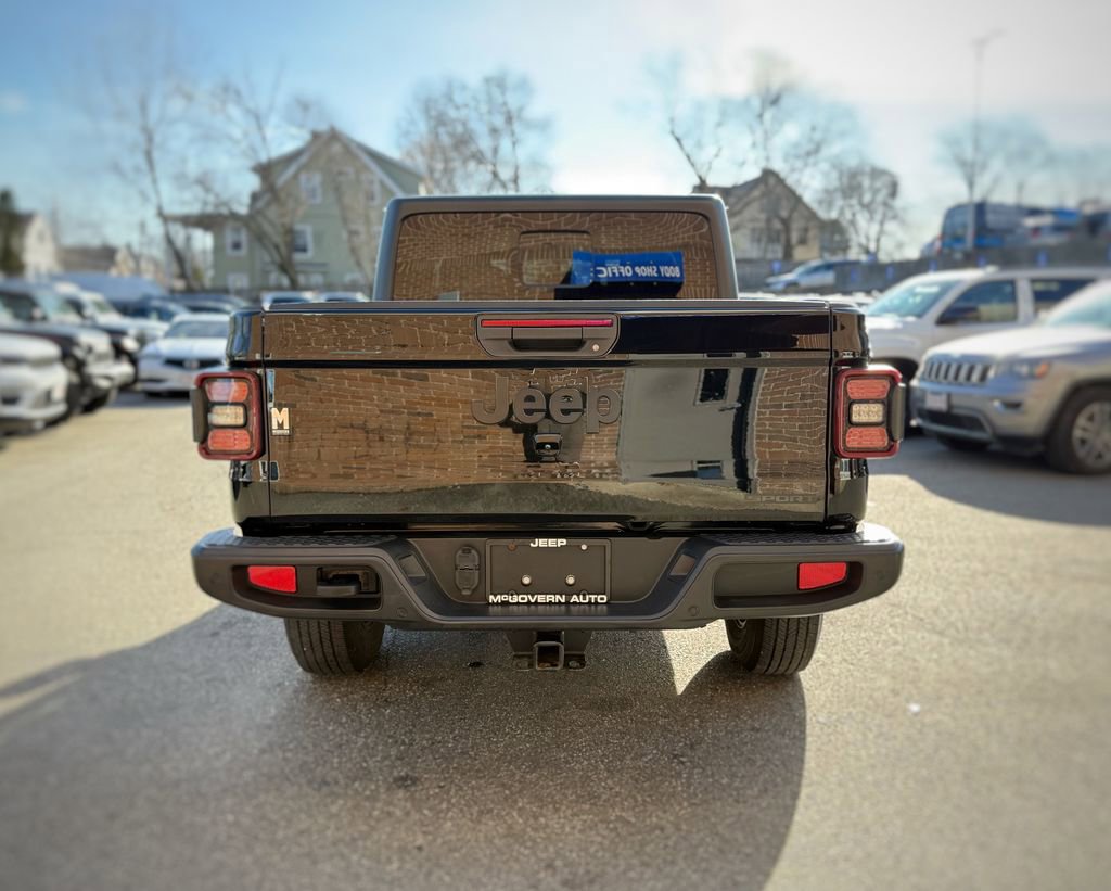 Used 2021 Jeep Gladiator Sport image 10