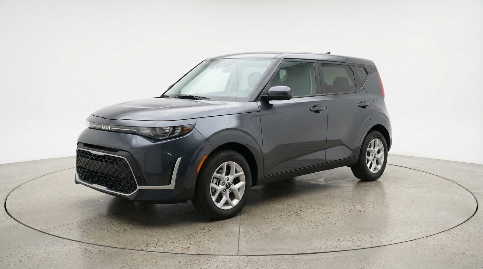 Used 2025 Kia Soul LX w/ LX Technology Package image 3