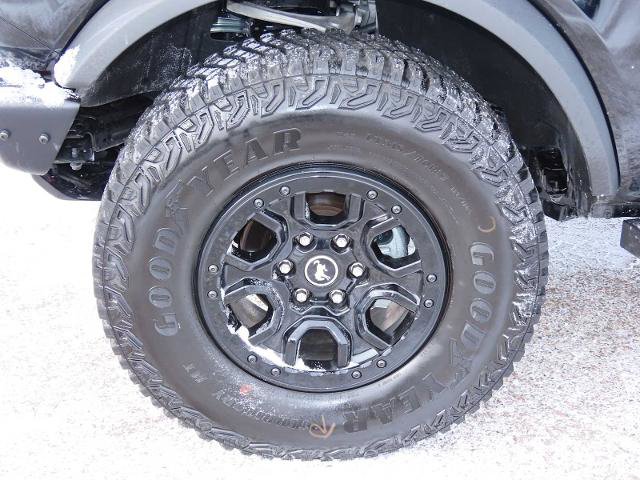 Certified 2024 Ford Bronco Wildtrak image 12
