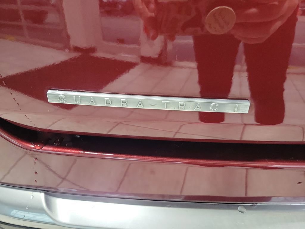 Used 2023 Jeep Wagoneer 4WD image 20