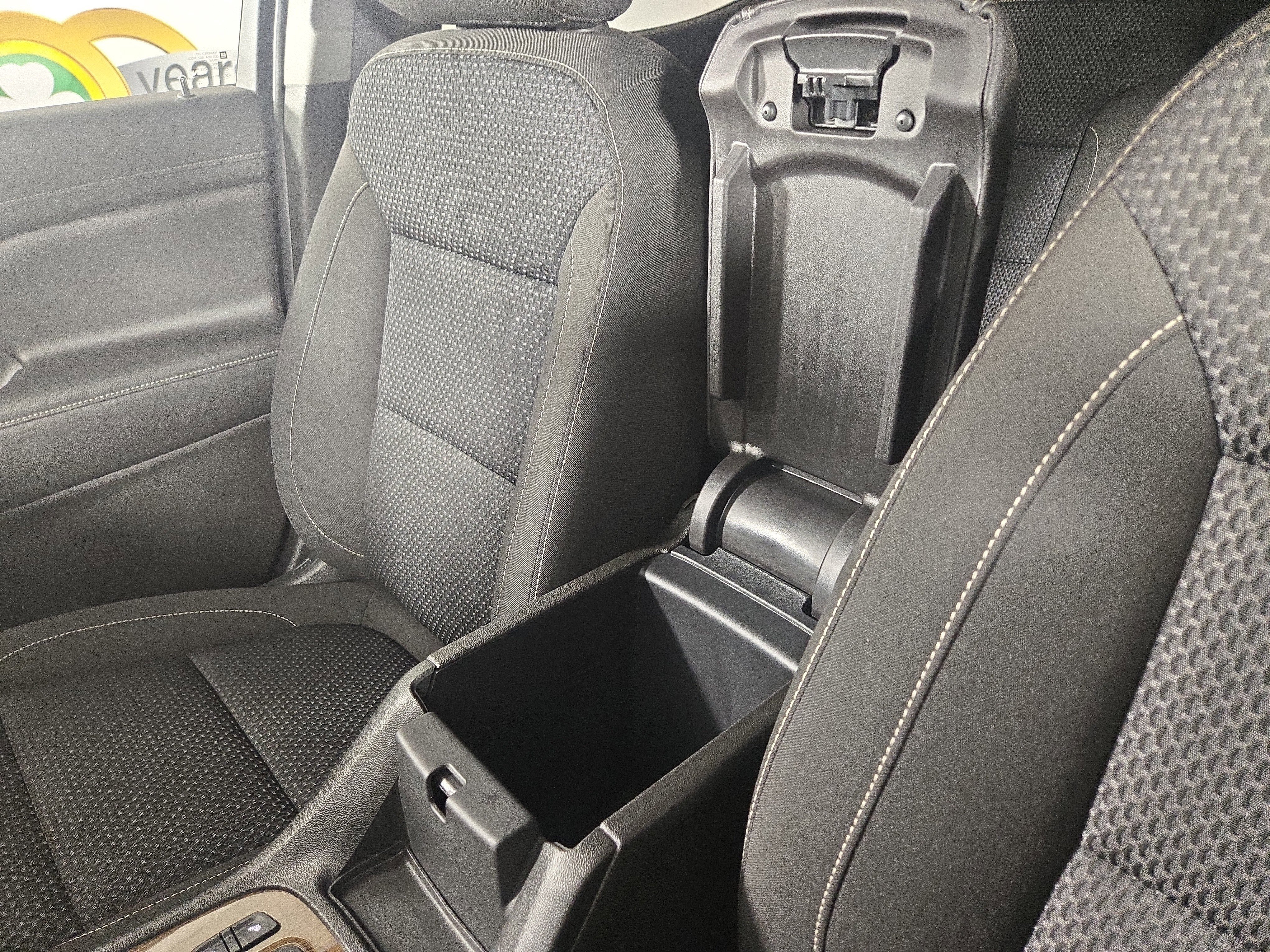 Certified 2023 GMC Acadia SLE w/ LPO, Cargo Package image 29