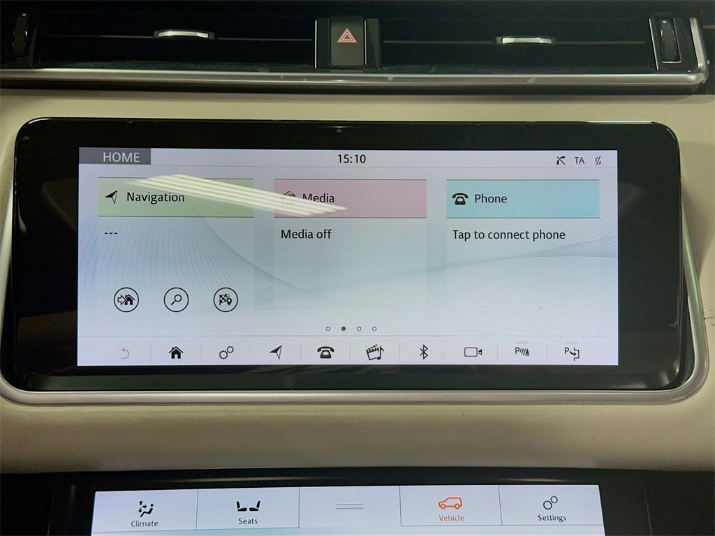 Used 2019 Land Rover Range Rover Velar R-Dynamic SE image 16