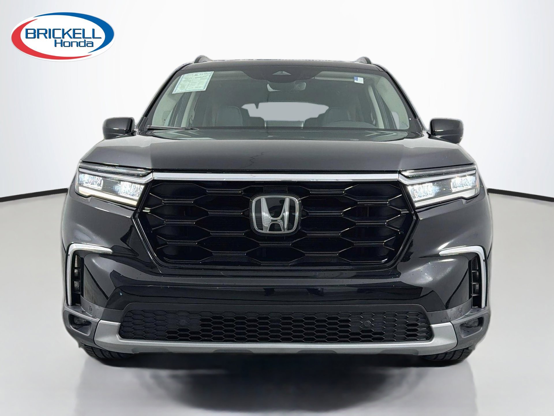 Certified 2023 Honda Pilot Touring image 9