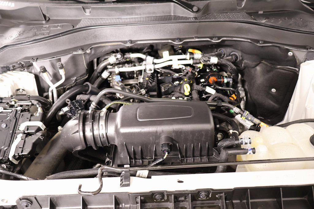 Used 2023 Ford Explorer XLT w/ Equipment Group 202A image 20