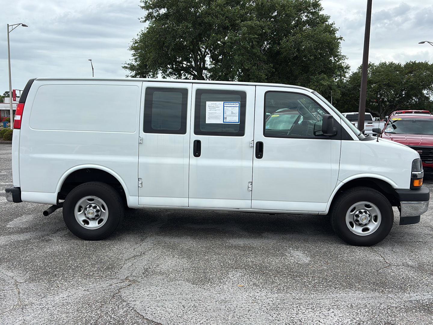 Used 2024 Chevrolet Express 2500 w/ Driver Convenience Package RWD image 8