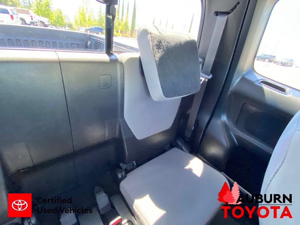 Certified 2021 Toyota Tacoma SR w/ SR Convenience Package AWD/4WD image 21