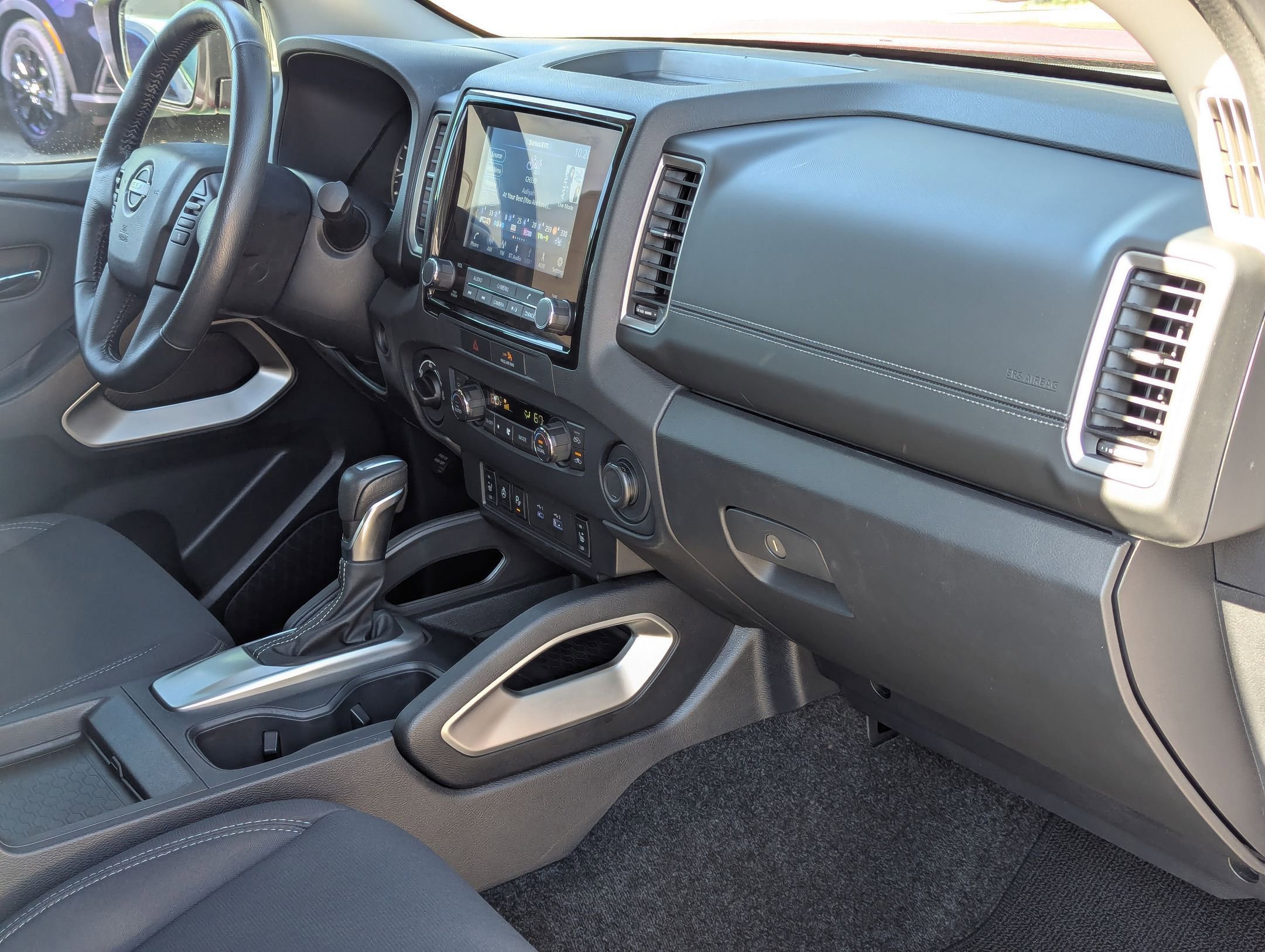Used 2022 Nissan Frontier SV image 29