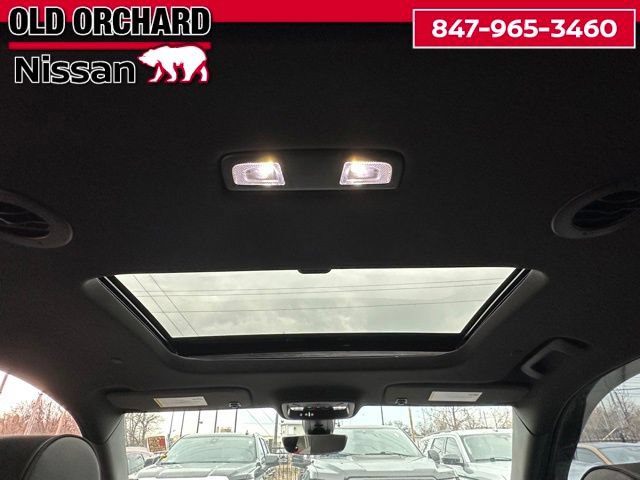 Used 2023 Chevrolet Traverse RS AWD/4WD image 15
