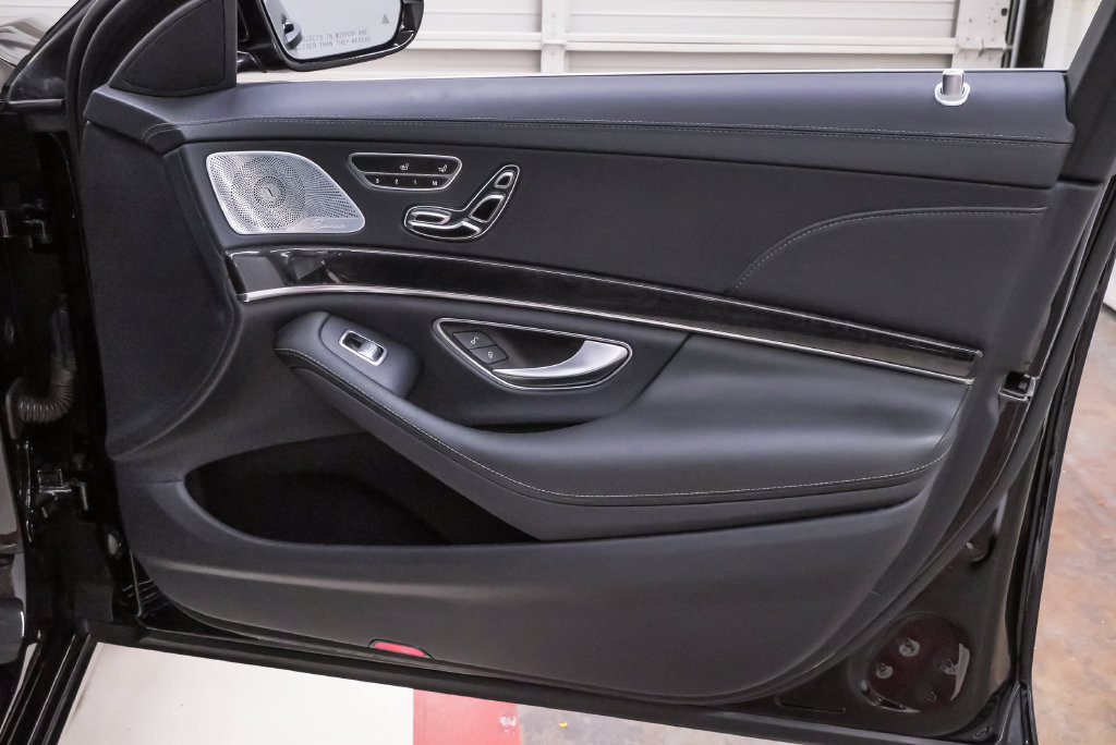 Used 2018 Mercedes-Benz S 560 Sedan image 28