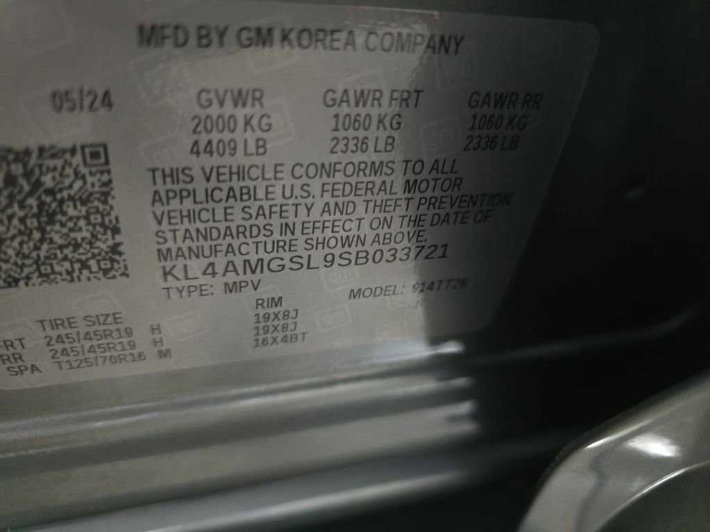 Used 2025 Buick Encore GX Avenir w/ Avenir Convenience Package AWD/4WD image 38