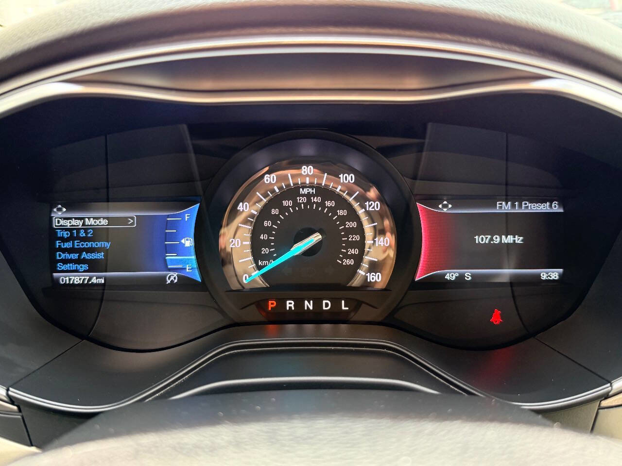 Used 2020 Ford Fusion SE image 20