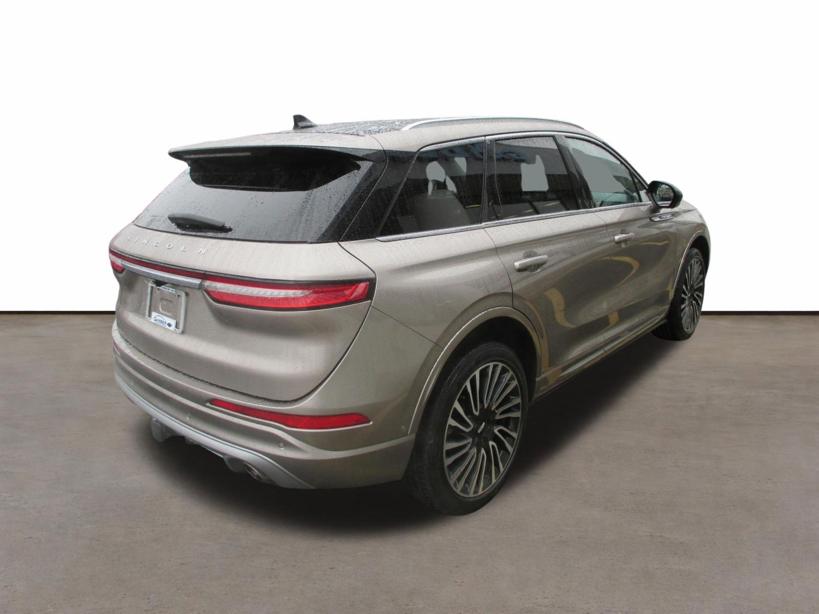 Used 2021 Lincoln Corsair AWD image 5