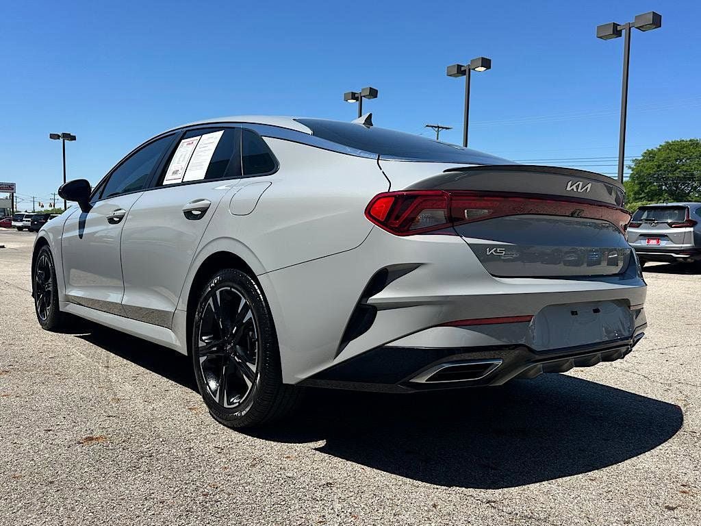Used 2024 Kia K5 GT-Line w/ GT-Line Premium Package FWD image 3