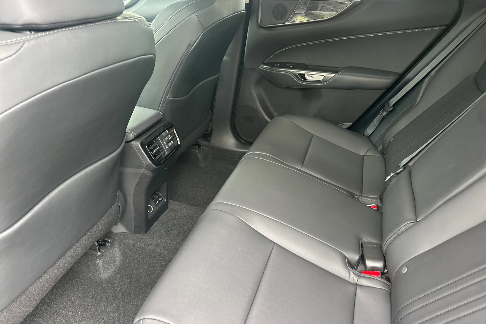 New 2026 Lexus NX 350h AWD w/ Premium Package image 12