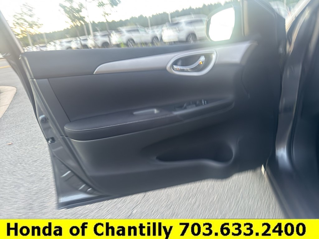 Used 2015 Nissan Sentra S FWD image 21