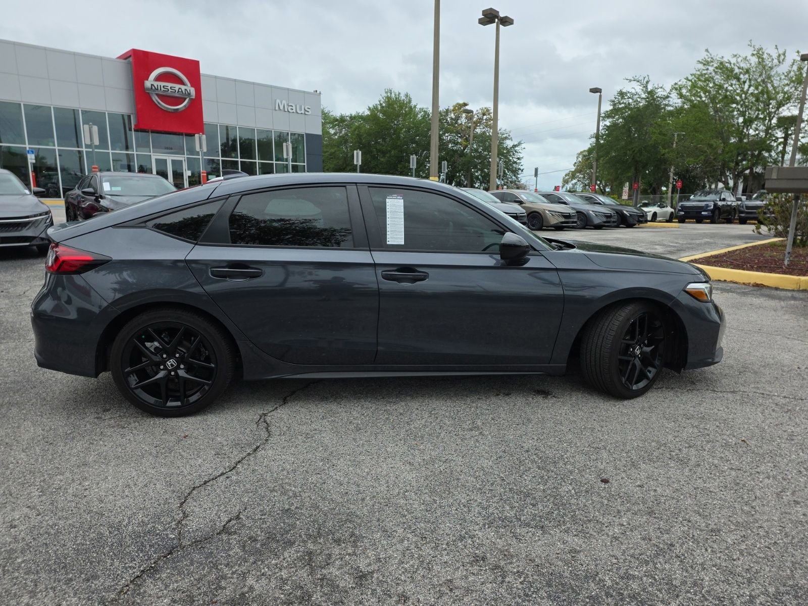 Used 2025 Honda Civic Sport image 9