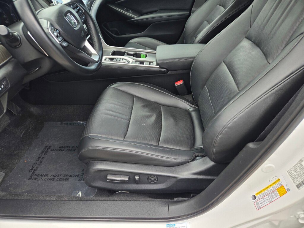 Certified 2022 Honda Accord Touring image 21