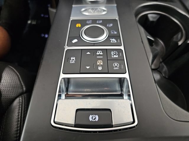 Used 2018 Land Rover Discovery SE AWD/4WD image 22