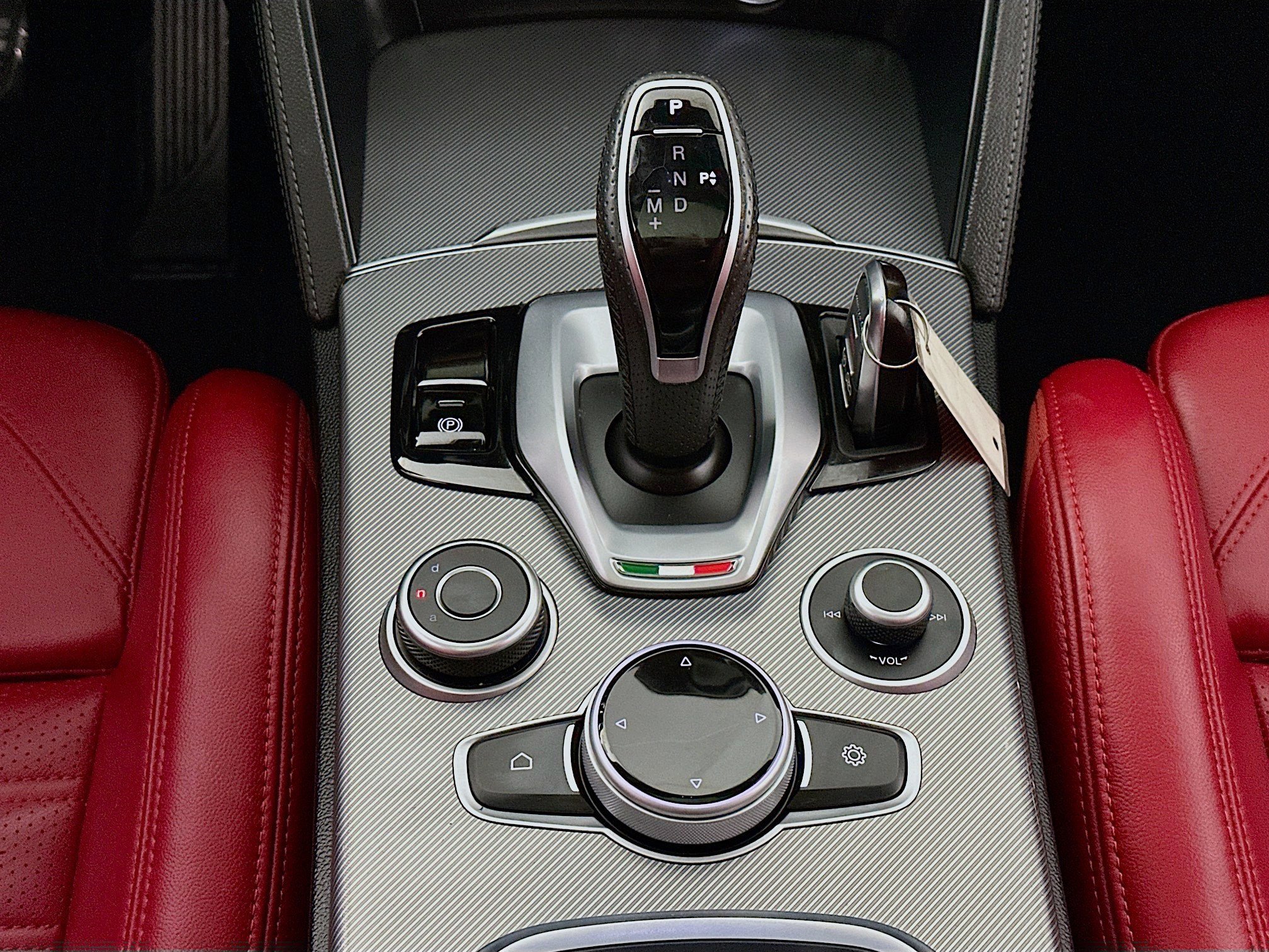 Used 2022 Alfa Romeo Stelvio Veloce image 14