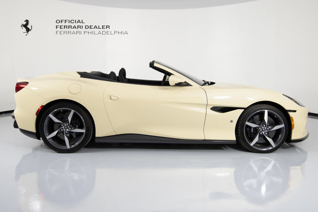Certified 2023 Ferrari Portofino M image 9