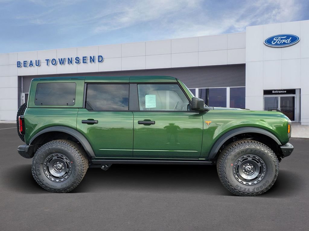 New 2025 Ford Bronco Badlands w/ Sasquatch Package image 3