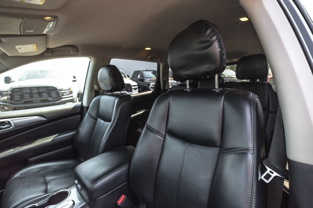 Used 2019 Nissan Pathfinder SL FWD image 19