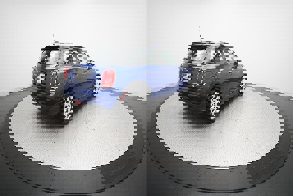 Used 2020 MINI Cooper 4-Door Hardtop image 36