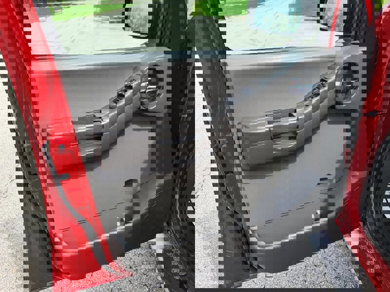 Used 2010 Nissan Xterra S image 25