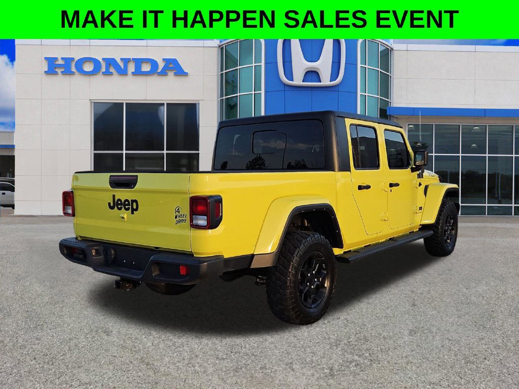 Used 2023 Jeep Gladiator Sport AWD/4WD image 17