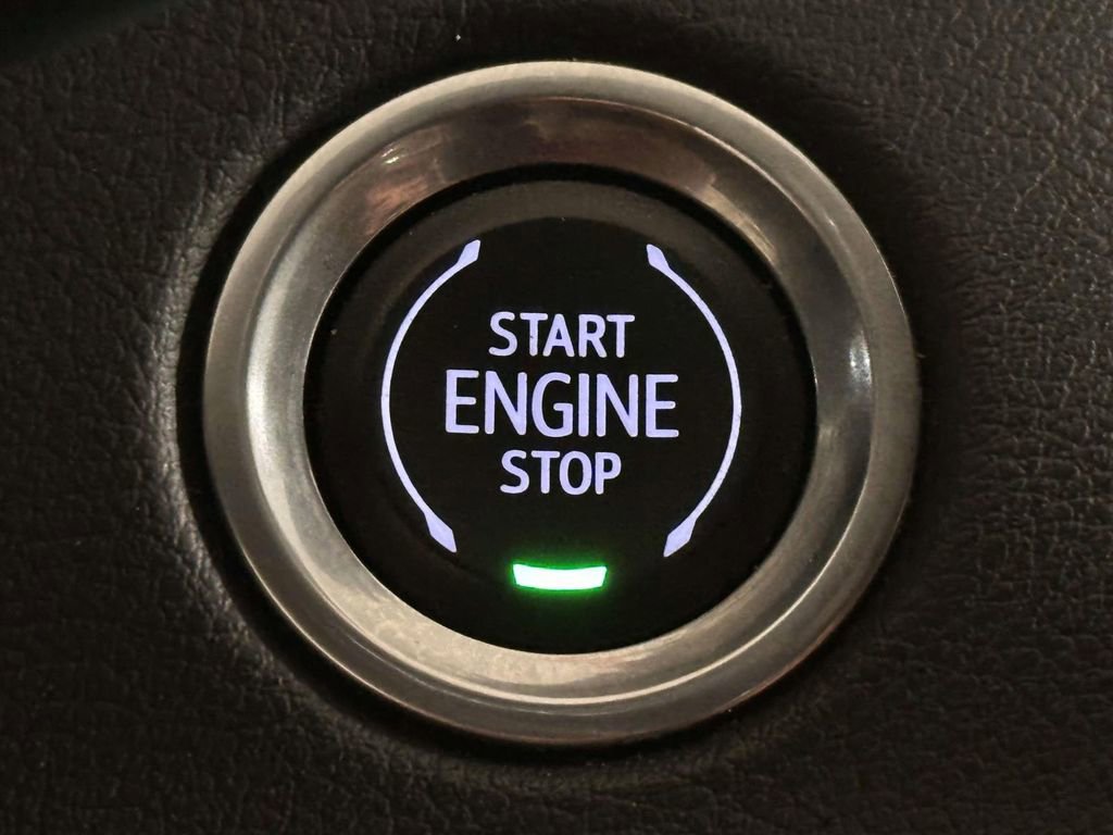 Used 2021 Cadillac XT4 Sport image 26