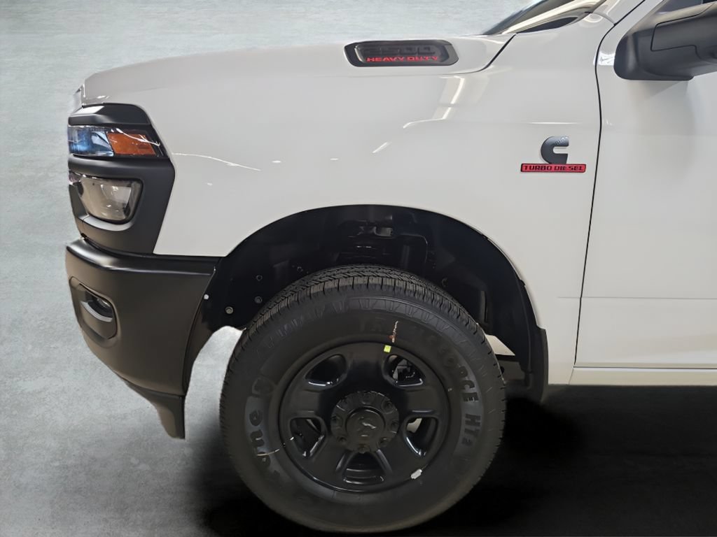 New 2026 RAM 2500 Tradesman AWD/4WD image 32