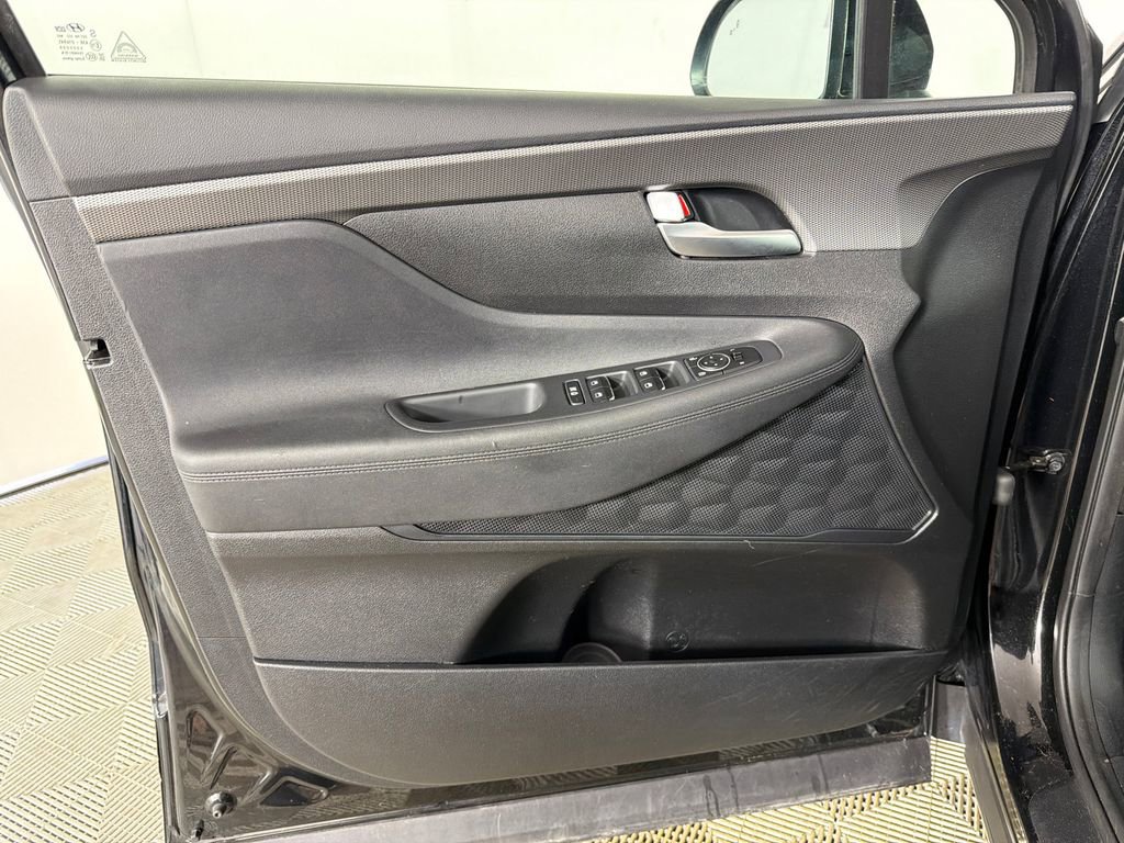 Used 2019 Hyundai Santa Fe SE FWD image 10