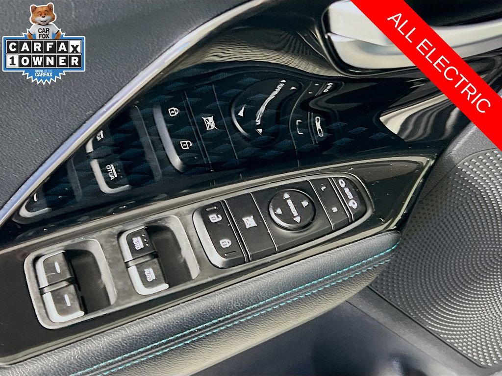 Certified 2022 Kia Niro EX Premium image 19